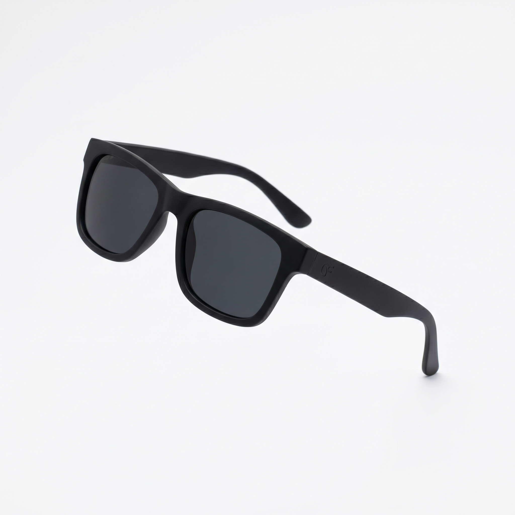 Obsidian Black angle view